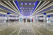 Lines 18 & 22 concourse (middle section)